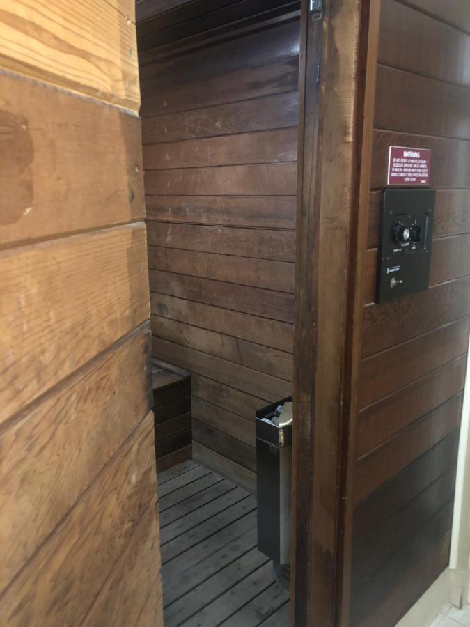 Naples Dream At Wtc With Heated Pool Spa Sauna 7 Bicycles And 3 Mls To Beach ภายนอก รูปภาพ